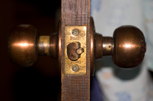 door knob
